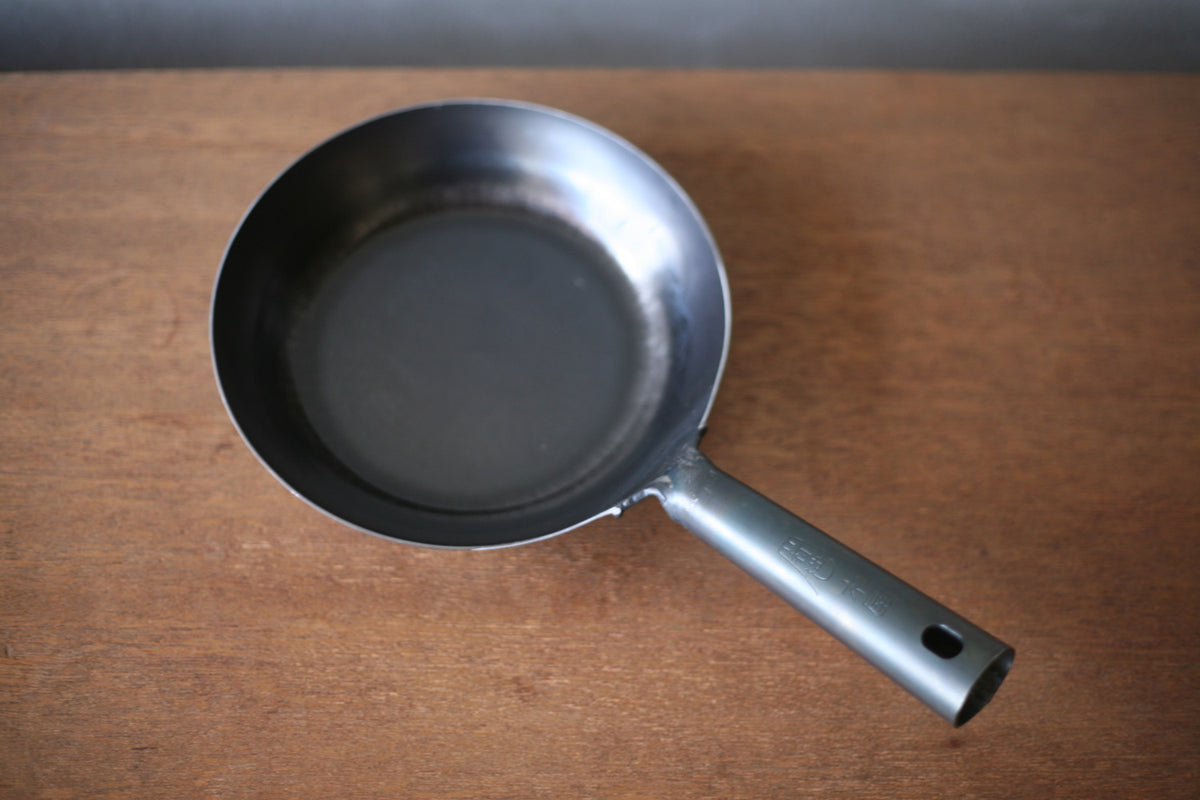 Kiya Uchidashi Frying Pan (Hand-Hammered Iron Pan)